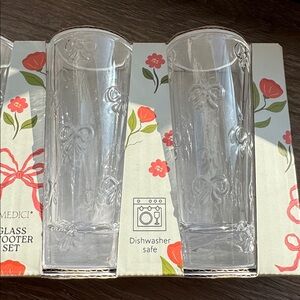 Medici Glass Shooter 4 Set with Bow Design. 2 ounce shot glasses with bow detail